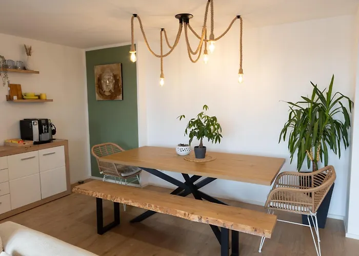 Moderne Maisonettewohnung *
